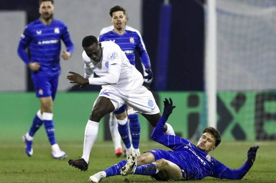 Dinamo Zagreb vs FCSB (03:00 – 23/01) | Xem lại trận đấu